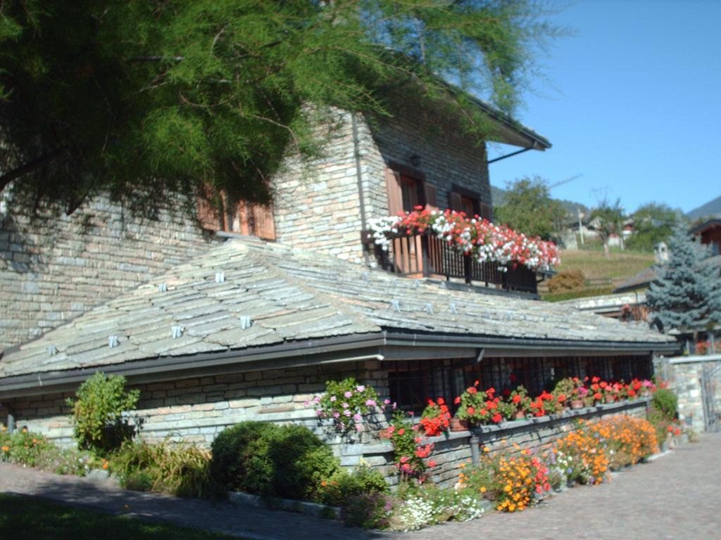 B&B Les Fleurs Gignod Exterior foto